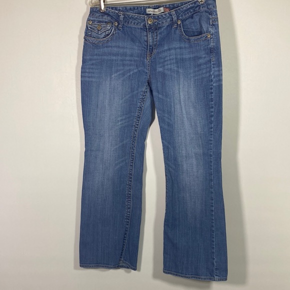 Aeropostale Denim - Aeropostale Skinny Flare Jeans Size 13/14 Short